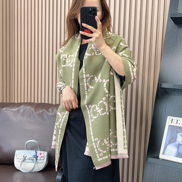 ブランドマフラー正面デザイン